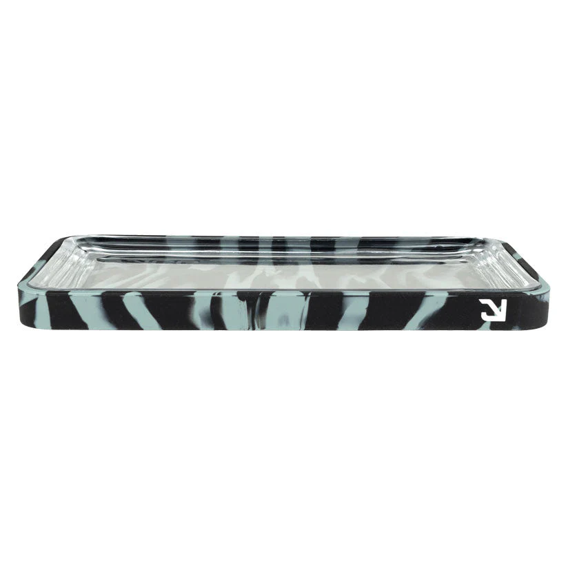 Eyce 2-in-1 Silicone and Glass Rolling Tray - Image 4